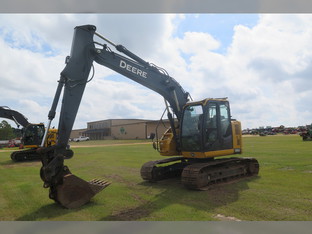 2016 John Deere 135G