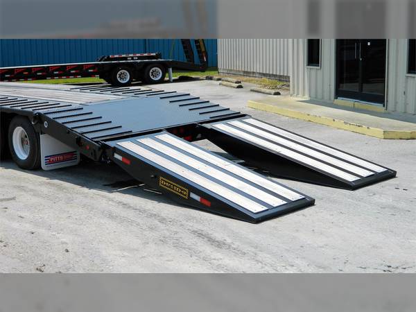 2024 Pitts lb35-33 hydraulic ramps