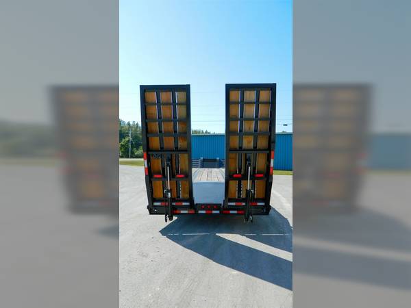 2024 Pitts lb35-33 hydraulic ramps