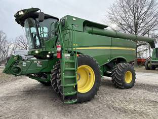 2022 John Deere S780