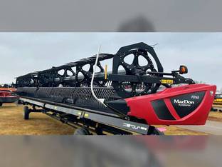 2019 MacDon Industries FD145