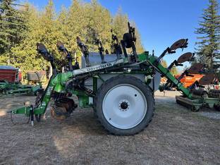 2017 Unverferth NUTRIMAX 1400