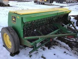 John Deere 8300