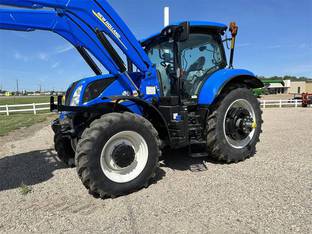 2023 New Holland T7.230
