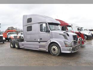 2014 Volvo VNL64T780