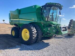 2021 John Deere S780