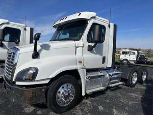 2018 Freightliner CASCADIA 125