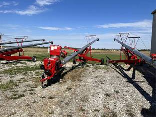 2024 Hutchinson 10x63