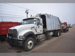 2009 Mack GRANITE GU713