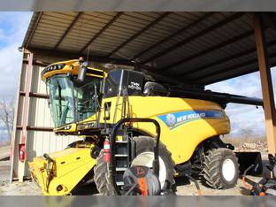 2017 New Holland CR8.90