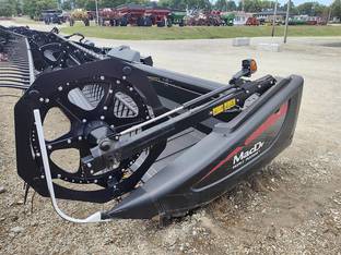 2018 MacDon Industries FD75