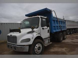 2004 Freightliner BUSINESS CLASS M2 106