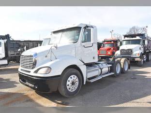 2011 Freightliner COLUMBIA 120