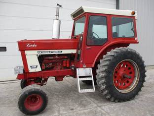 1975 International 1066