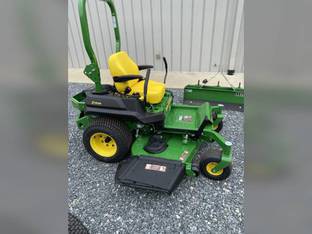 2025 John Deere Z720E