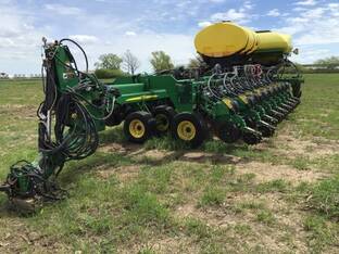 2013 John Deere DB60