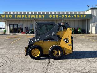 2021 John Deere 318G