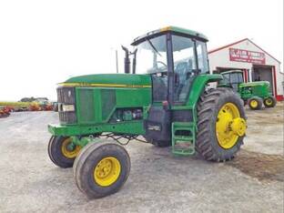 John Deere 7700
