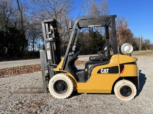 2014 Mitsubishi FG25N