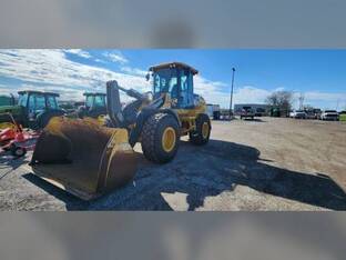 2019 John Deere 544L