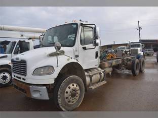 2012 Freightliner BUSINESS CLASS M2 106