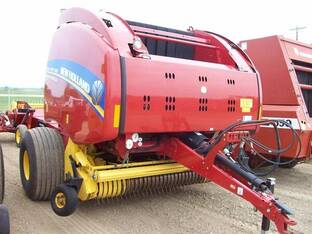 2020 New Holland ROLL-BELT 560