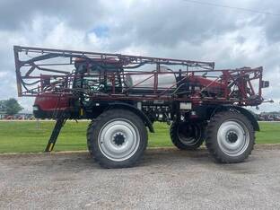 2011 Case IH PATRIOT 3330