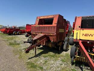 1993 New Holland 640