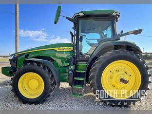 2021 John Deere 8R 230