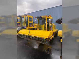 2020 Superior Broom SM74C