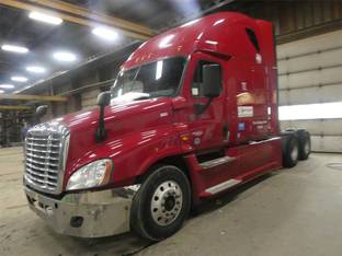 2016 Freightliner CASCADIA 125