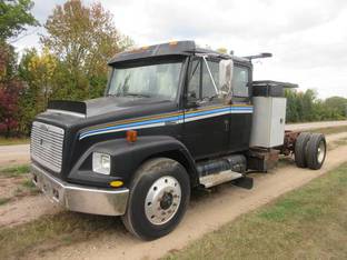 2001 Freightliner FL70
