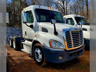 2013 Freightliner CASCADIA 113