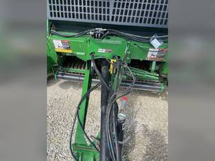 2020 John Deere 560M