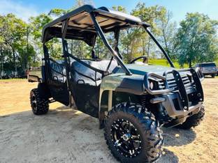 2023 John Deere GATOR XUV 825M