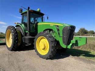 2007 John Deere 8230