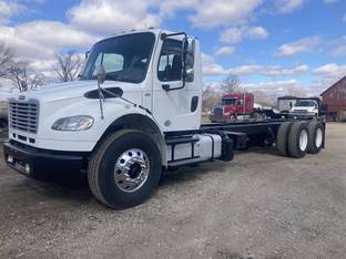 2016 Freightliner BUSINESS CLASS M2 106