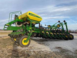 2013 John Deere 1770NT