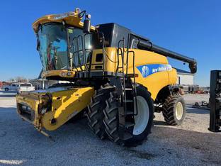 2008 New Holland CR9070