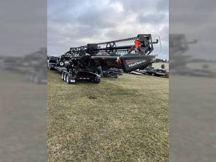 2011 MacDon Industries FD70