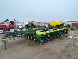 2010 John Deere 1770NT