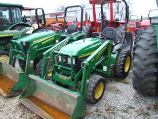 John Deere 4110