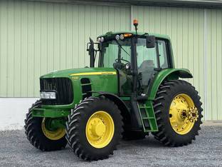 2009 John Deere 7330 Premium