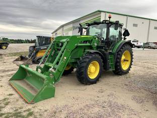 2022 John Deere 6R 145
