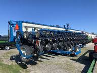 2007 Kinze 3650