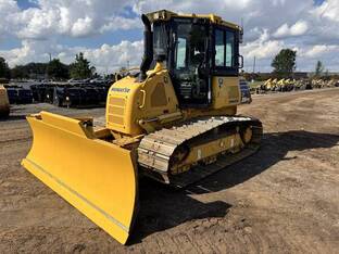 2017 Komatsu D39PX-24