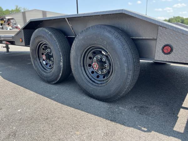 2023 East Texas equipment trailer 22' x 102"