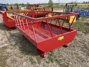 No Waste Hay Feeders for Cattle - Farmco Manufacturing