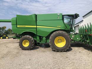 2022 John Deere S790