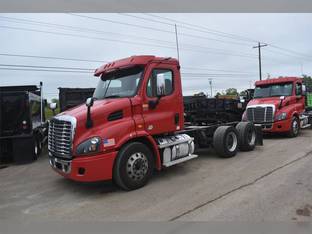 2017 Freightliner CASCADIA 113